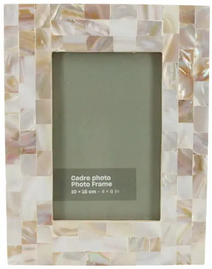 Mop Chips Photo Frame With Tiled Pattern Design 1