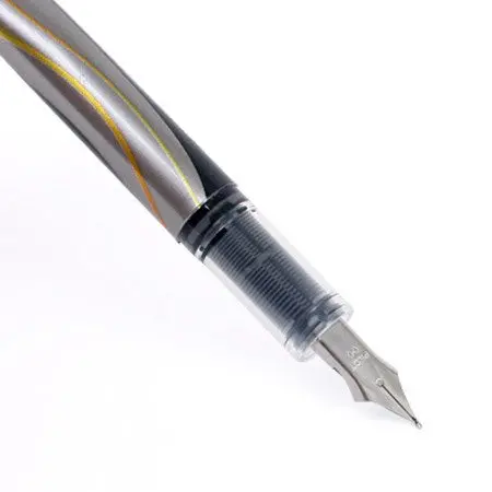 Pilot Fountain Pen – Classic Red 1